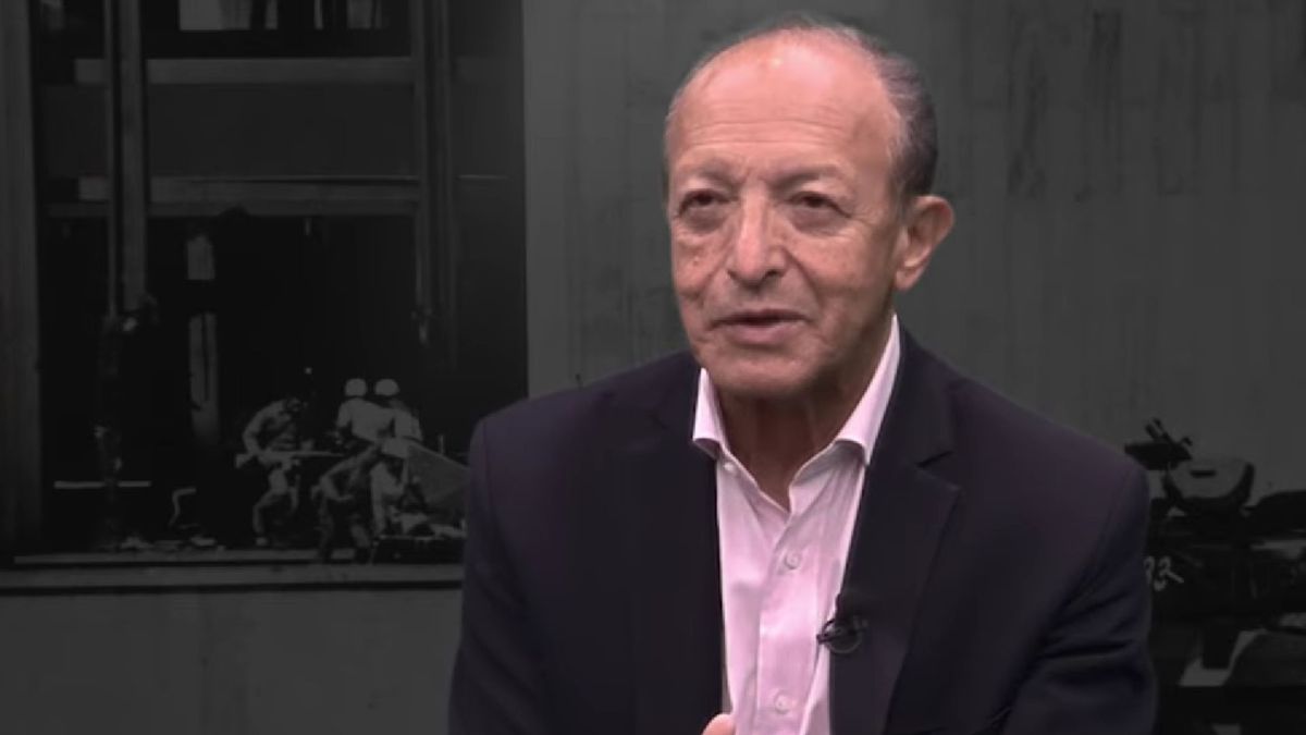 José Francisco Tulande narra cómo vivió la toma del Palacio de Justicia en 1985 y su impacto personal y profesional.